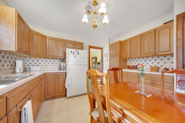 1117 Frank Avenue, Albert Lea, MN 56007