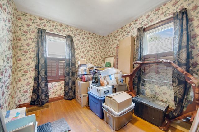 1117 Frank Avenue, Albert Lea, MN 56007