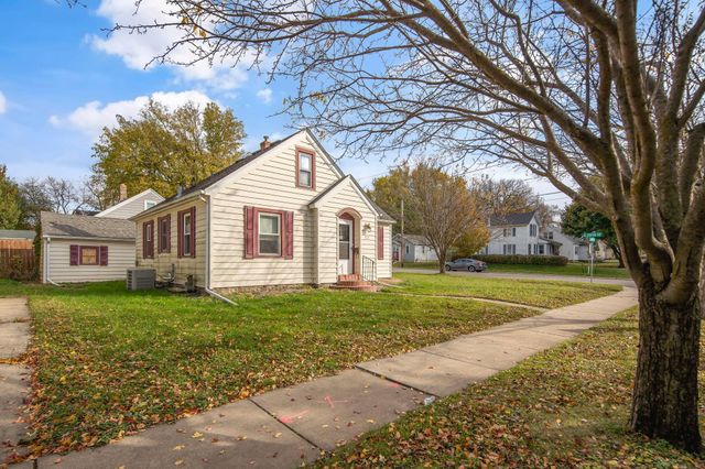 1117 Frank Avenue, Albert Lea, MN 56007