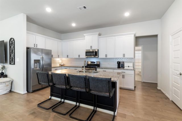 1262 Gainesville Drive, College Station, TX 77845