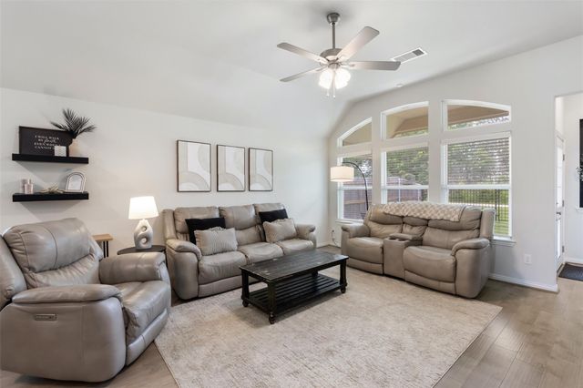 1262 Gainesville Drive, College Station, TX 77845