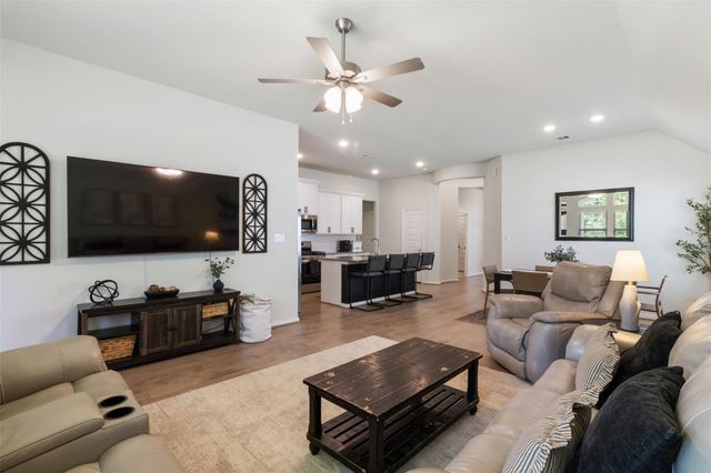 1262 Gainesville Drive, College Station, TX 77845