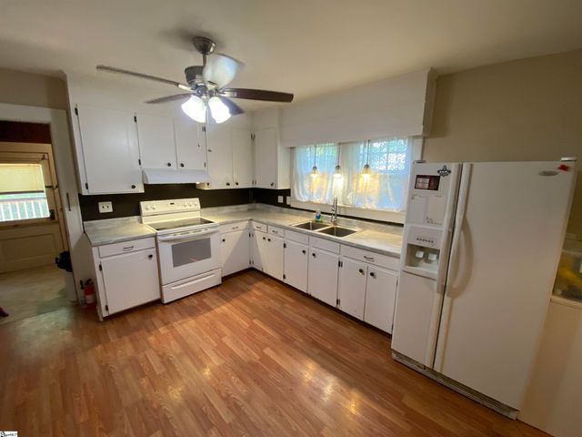 302 Jones Street, Laurens, SC 29360