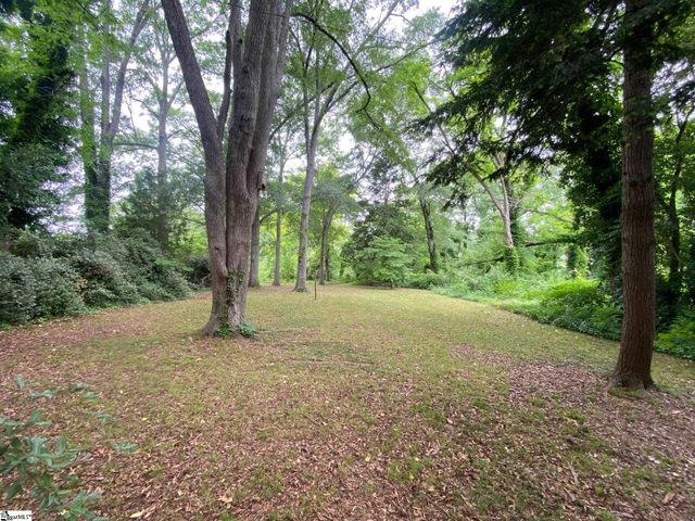 302 Jones Street, Laurens, SC 29360