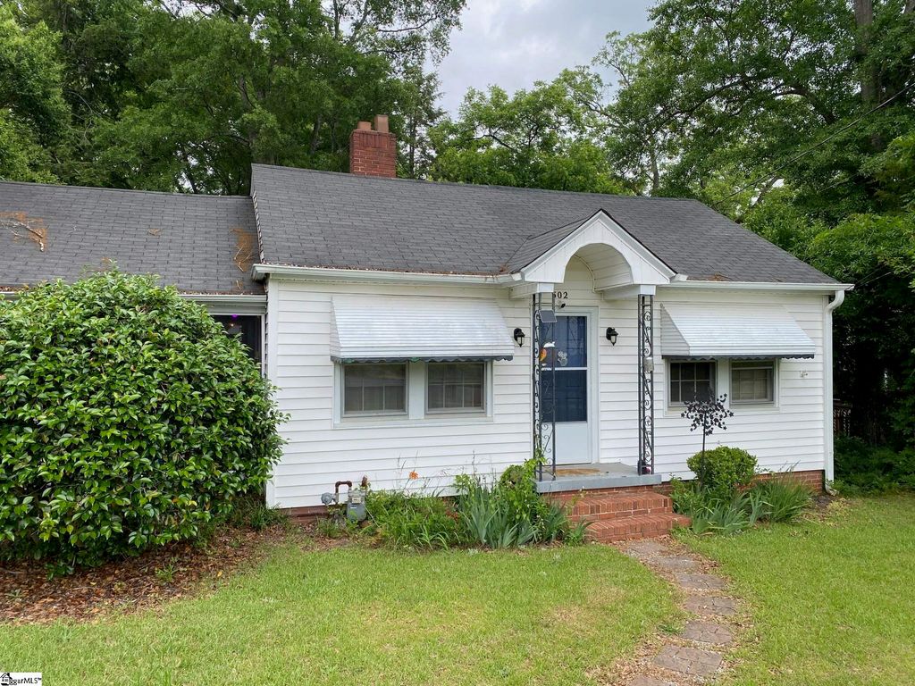 302 Jones Street, Laurens, SC 29360