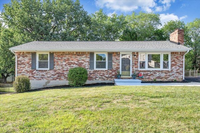 5433 Lamplighter DR, Roanoke, VA 24019