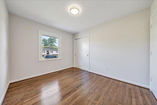 5433 Lamplighter DR, Roanoke, VA 24019