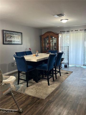 722 Arundel CIR, Fort Myers, FL 33913