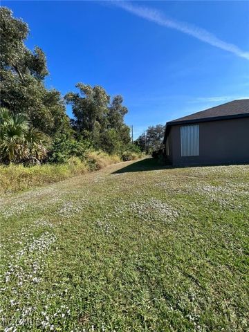 722 Arundel CIR, Fort Myers, FL 33913