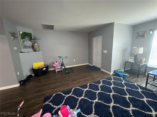 722 Arundel CIR, Fort Myers, FL 33913