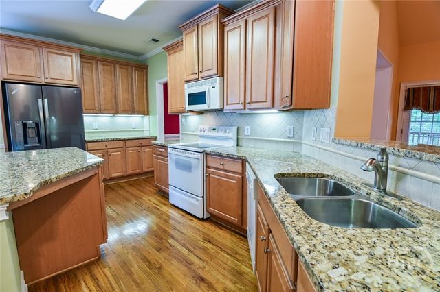 104 Sedgefield Drive, Athens, GA 30606