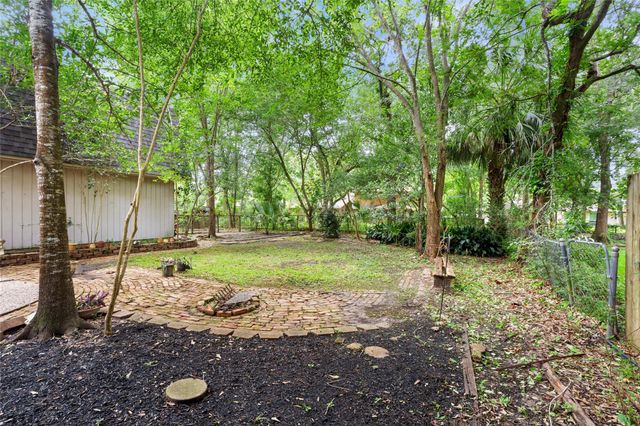 1216 Oak Hollow Drive, Dickinson, TX 77539