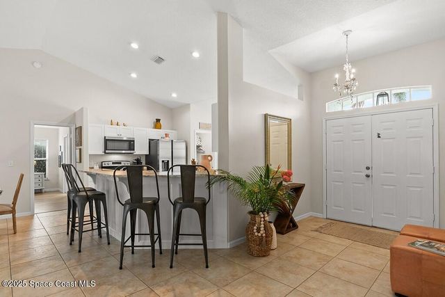 4820 48th Avenue, Vero Beach, FL 32967