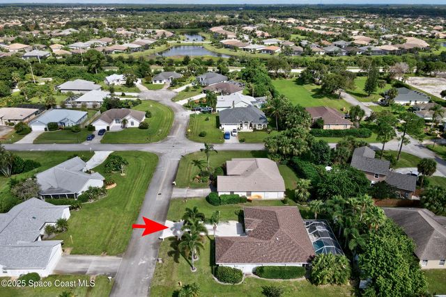 4820 48th Avenue, Vero Beach, FL 32967