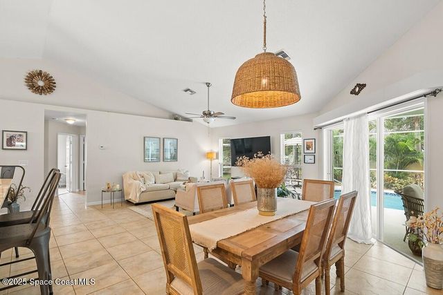 4820 48th Avenue, Vero Beach, FL 32967