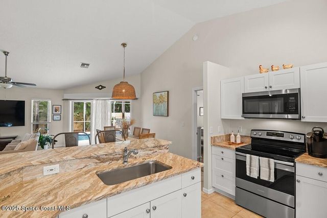 4820 48th Avenue, Vero Beach, FL 32967