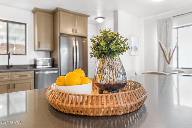 9428 N 1ST Avenue 1, Phoenix, AZ 85021