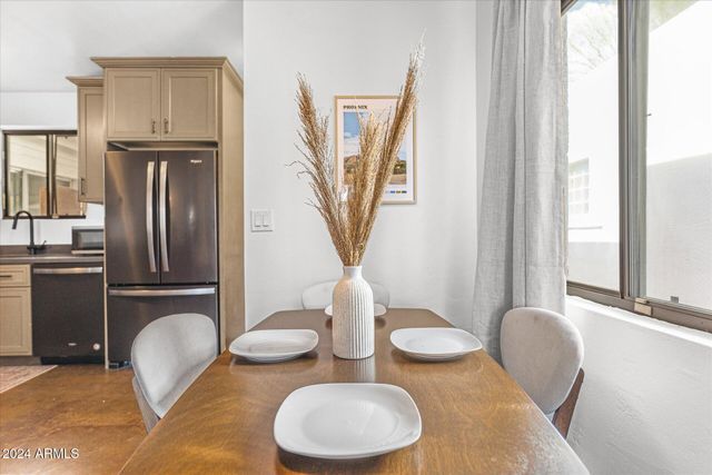 9428 N 1ST Avenue 1, Phoenix, AZ 85021