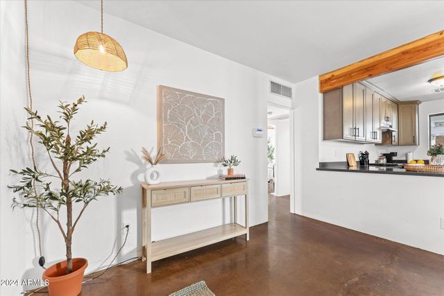 9428 N 1ST Avenue 1, Phoenix, AZ 85021