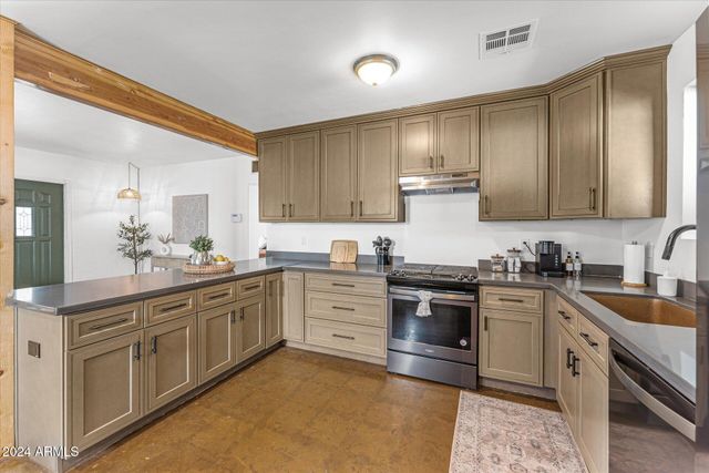 9428 N 1ST Avenue 1, Phoenix, AZ 85021