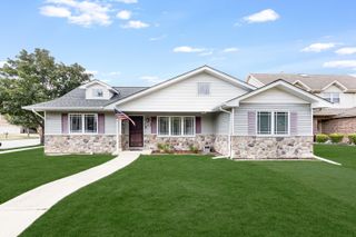 6116 W 94th Street, Oak Lawn, IL 60453