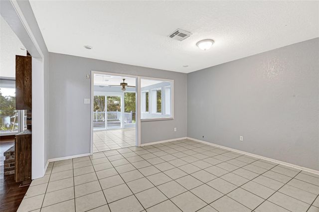 2106 White Feather Trail, Crosby, TX 77532