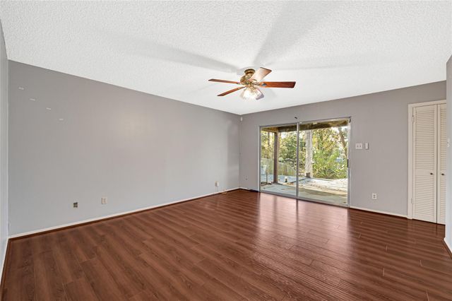 2106 White Feather Trail, Crosby, TX 77532