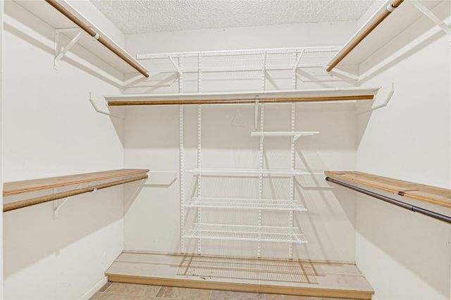 2106 White Feather Trail, Crosby, TX 77532