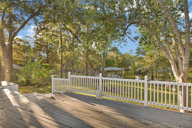 2106 White Feather Trail, Crosby, TX 77532