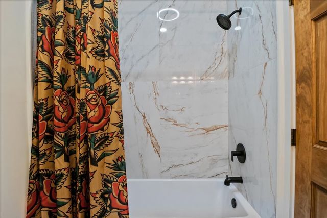 119 Howard Rd, White Bluff, TN 37187