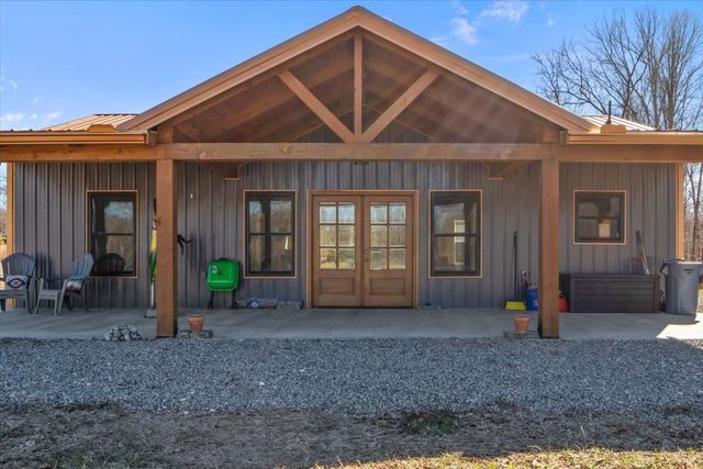 119 Howard Rd, White Bluff, TN 37187