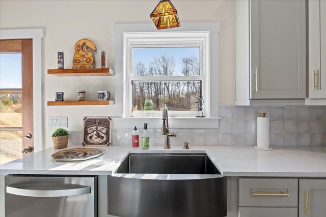 119 Howard Rd, White Bluff, TN 37187