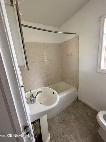 5174 ADMIRAL Drive, Jacksonville, FL 32244