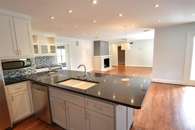 7614 Azalea Lane, Dallas, TX 75230