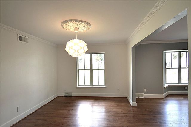 7614 Azalea Lane, Dallas, TX 75230