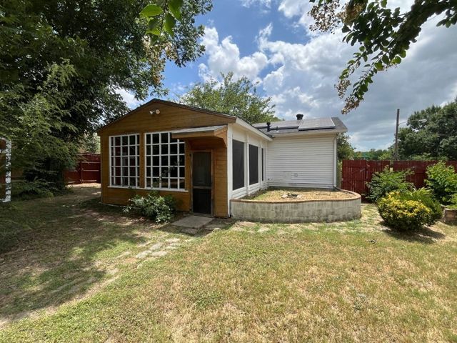 3250 Highland Woods Circle, Dallas, TX 75241