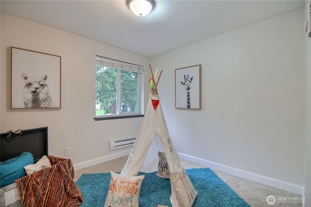 19206 54th Street E, Lake Tapps, WA 98391