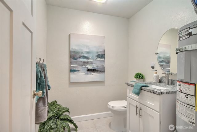 19206 54th Street E, Lake Tapps, WA 98391