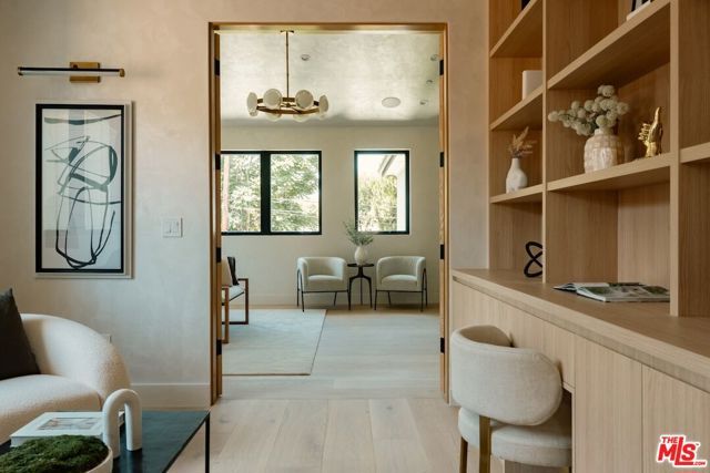 4273 Murietta Avenue, Sherman Oaks, CA 91423