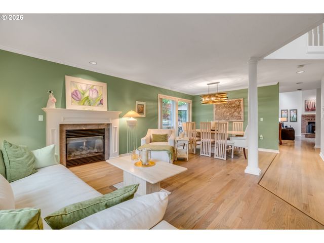 9535 Sw CHERRY Ln, Tualatin, OR 97062