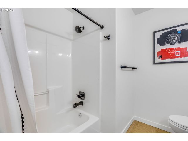 9535 Sw CHERRY Ln, Tualatin, OR 97062