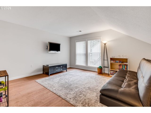 9535 Sw CHERRY Ln, Tualatin, OR 97062