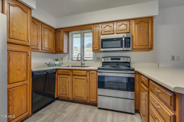 523 Mount Zion Road, Church Hill, TN 37642