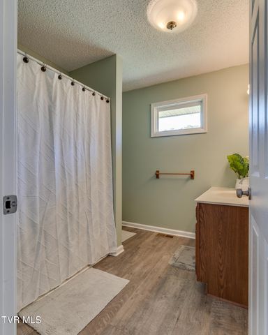 523 Mount Zion Road, Church Hill, TN 37642