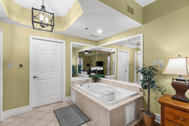 215 Woliss Lane, Gatlinburg, TN 37738
