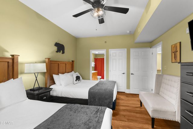 215 Woliss Lane, Gatlinburg, TN 37738