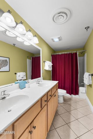 215 Woliss Lane, Gatlinburg, TN 37738