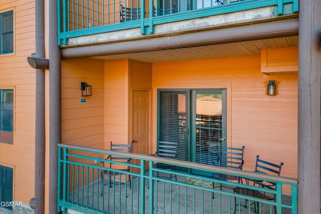 215 Woliss Lane, Gatlinburg, TN 37738