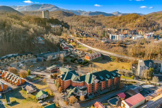 215 Woliss Lane, Gatlinburg, TN 37738