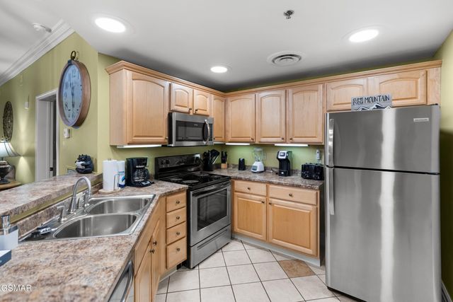 215 Woliss Lane, Gatlinburg, TN 37738